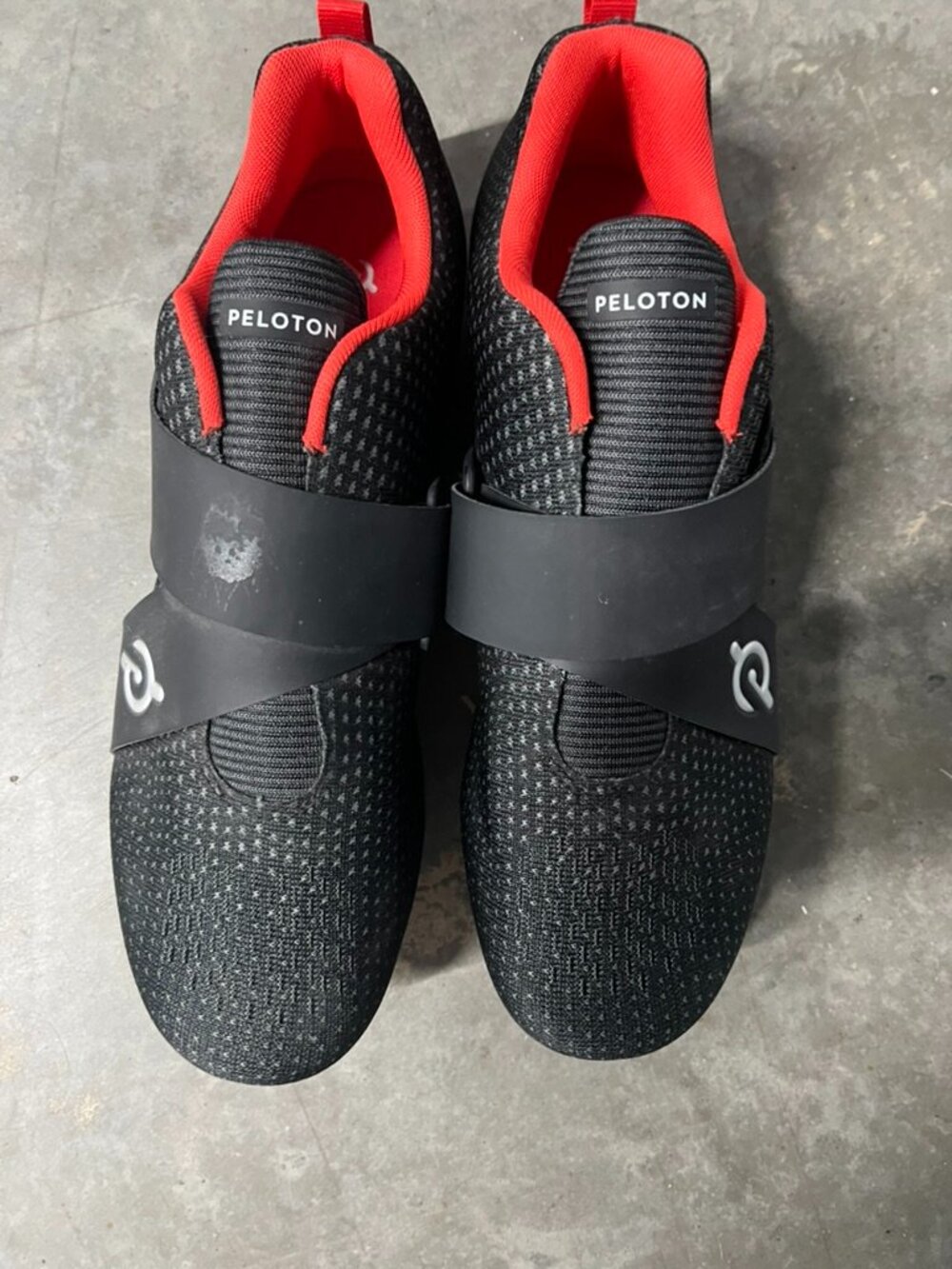 Peloton Altos Cycling Shoes | Black & Red | M 10.5 W 12